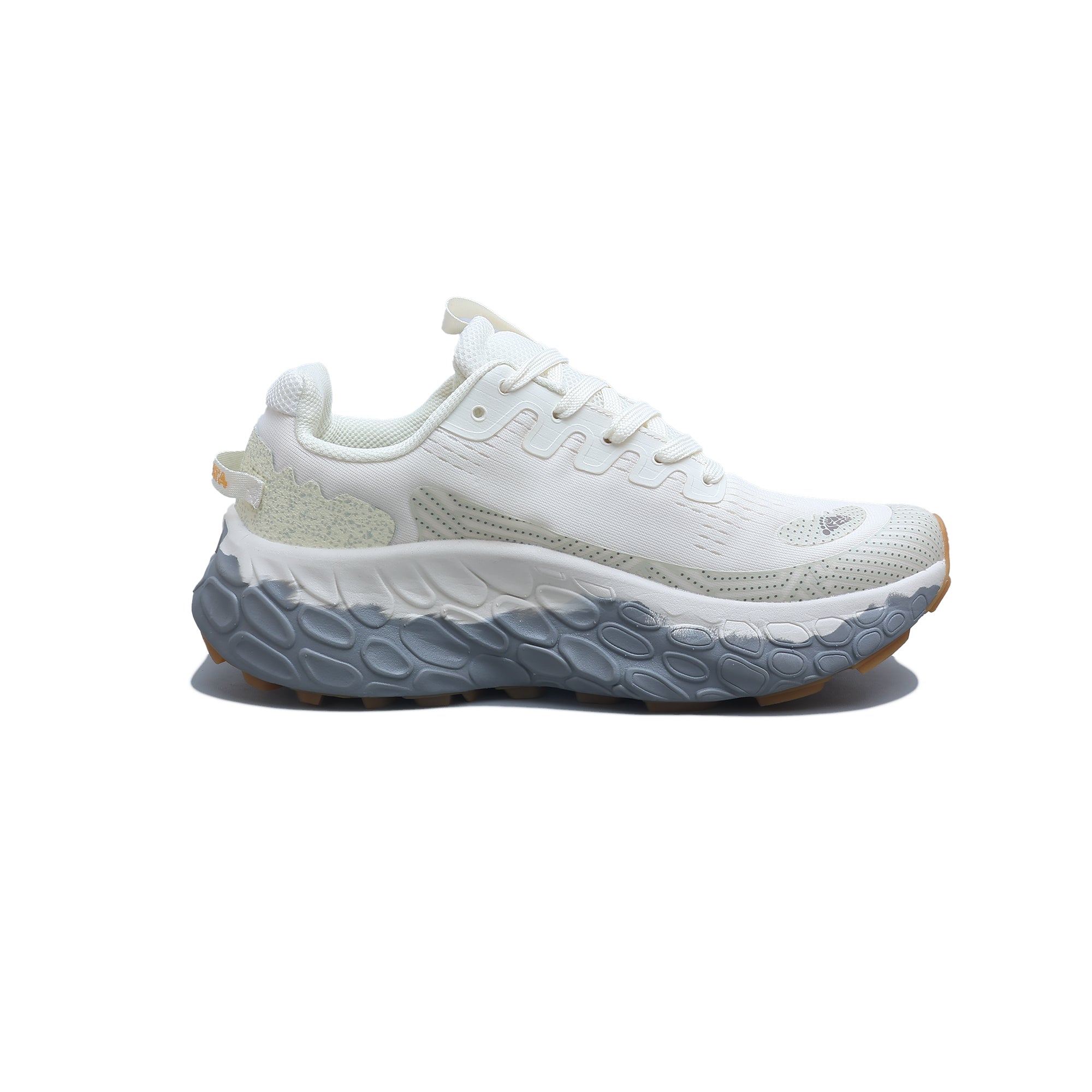 Traceable Dune Runner Beige – Lateral Traceable Branding